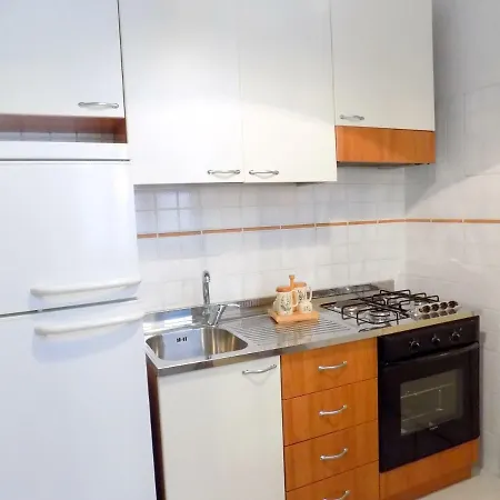 Apartment Wonderful - 5 Minutes Walking From The Beach Bari