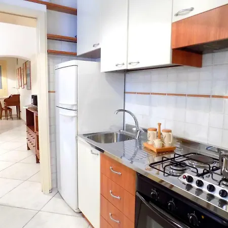 Apartment Wonderful - 5 Minutes Walking From The Beach Bari